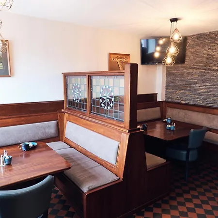 Bed and breakfast Murphy's Pub And 3*